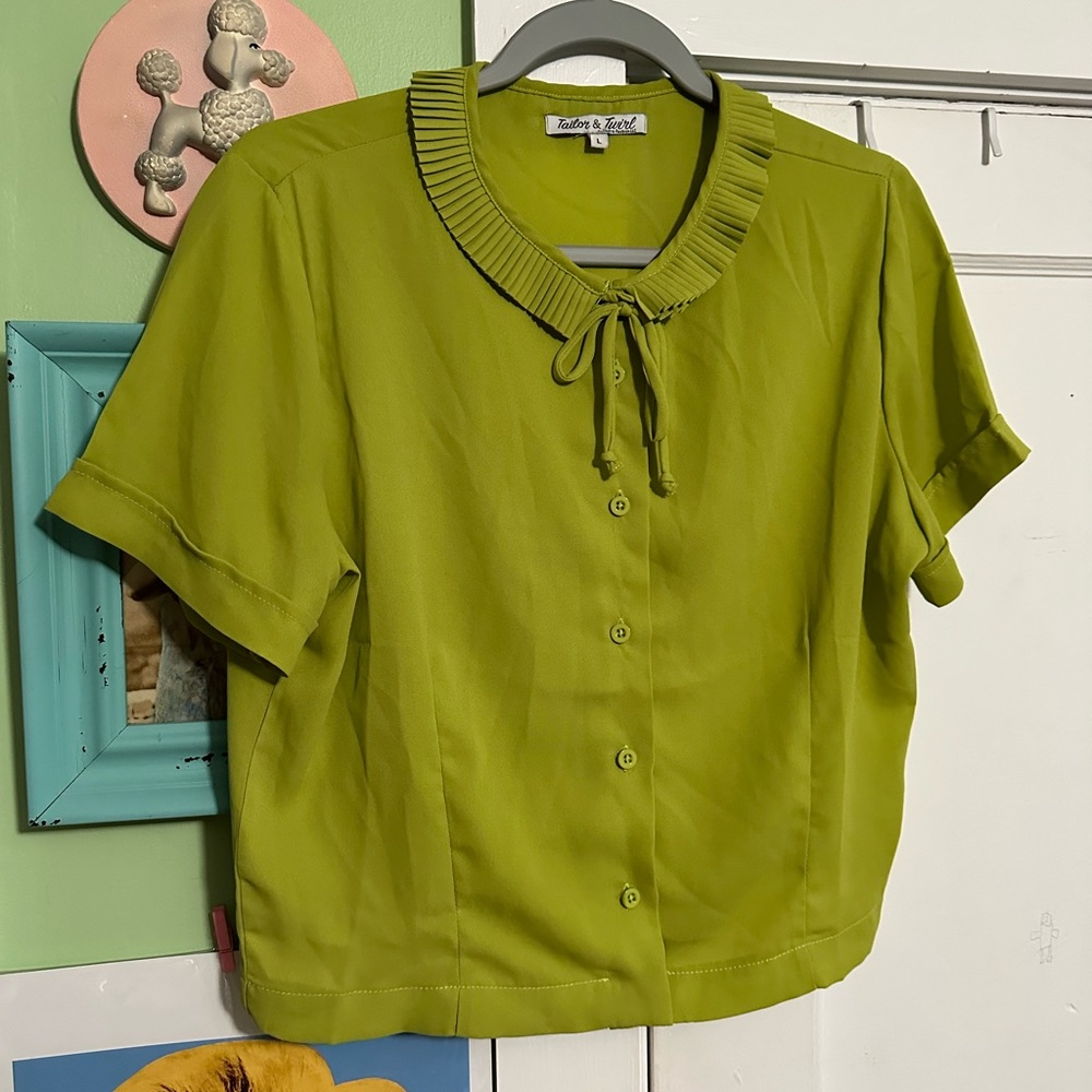 Bright green vintage blouse